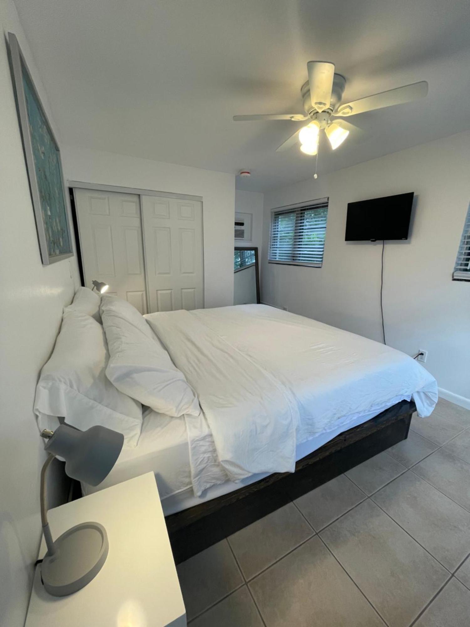 Downtown Ftl Apartments On The River フォート・ローダーデール エクステリア 写真